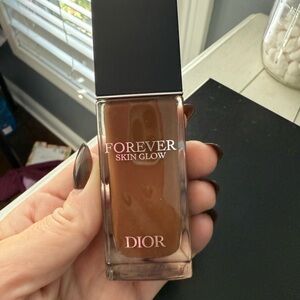 Dior Forever Skin Glow Foundation - shade 7W
